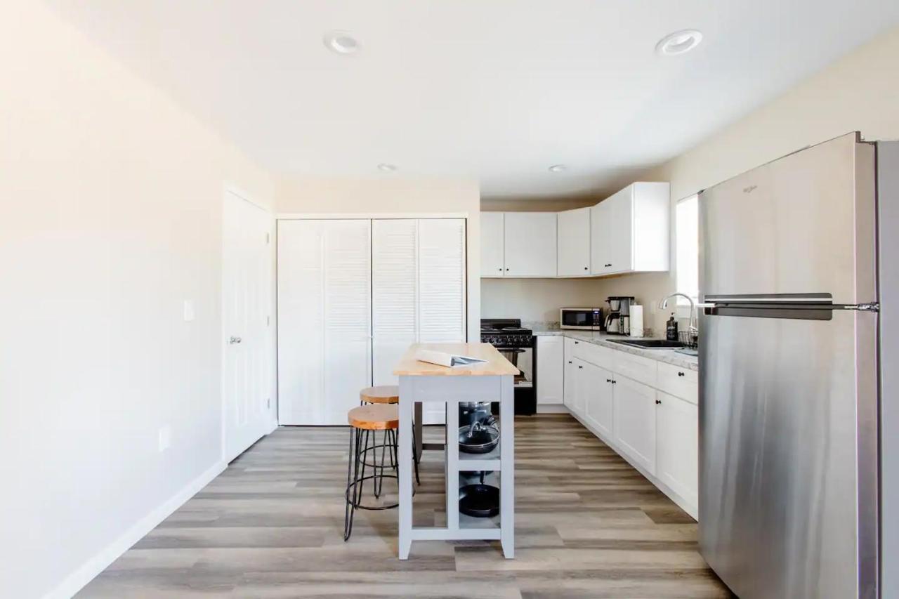 Beautiful Spacious Guest Home Розвилл Экстерьер фото